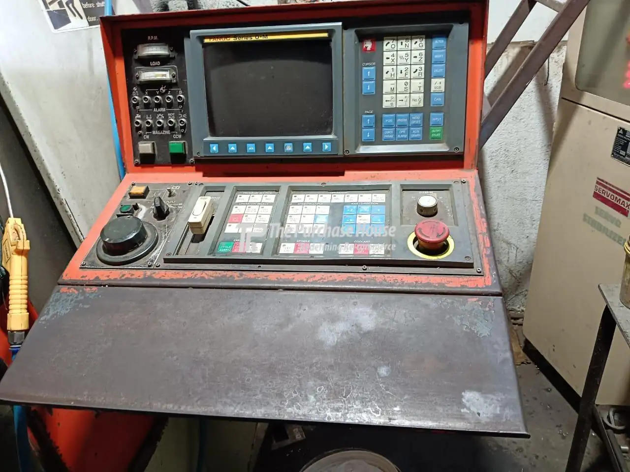 VERTICAL MACHINING CENTER (VMC)