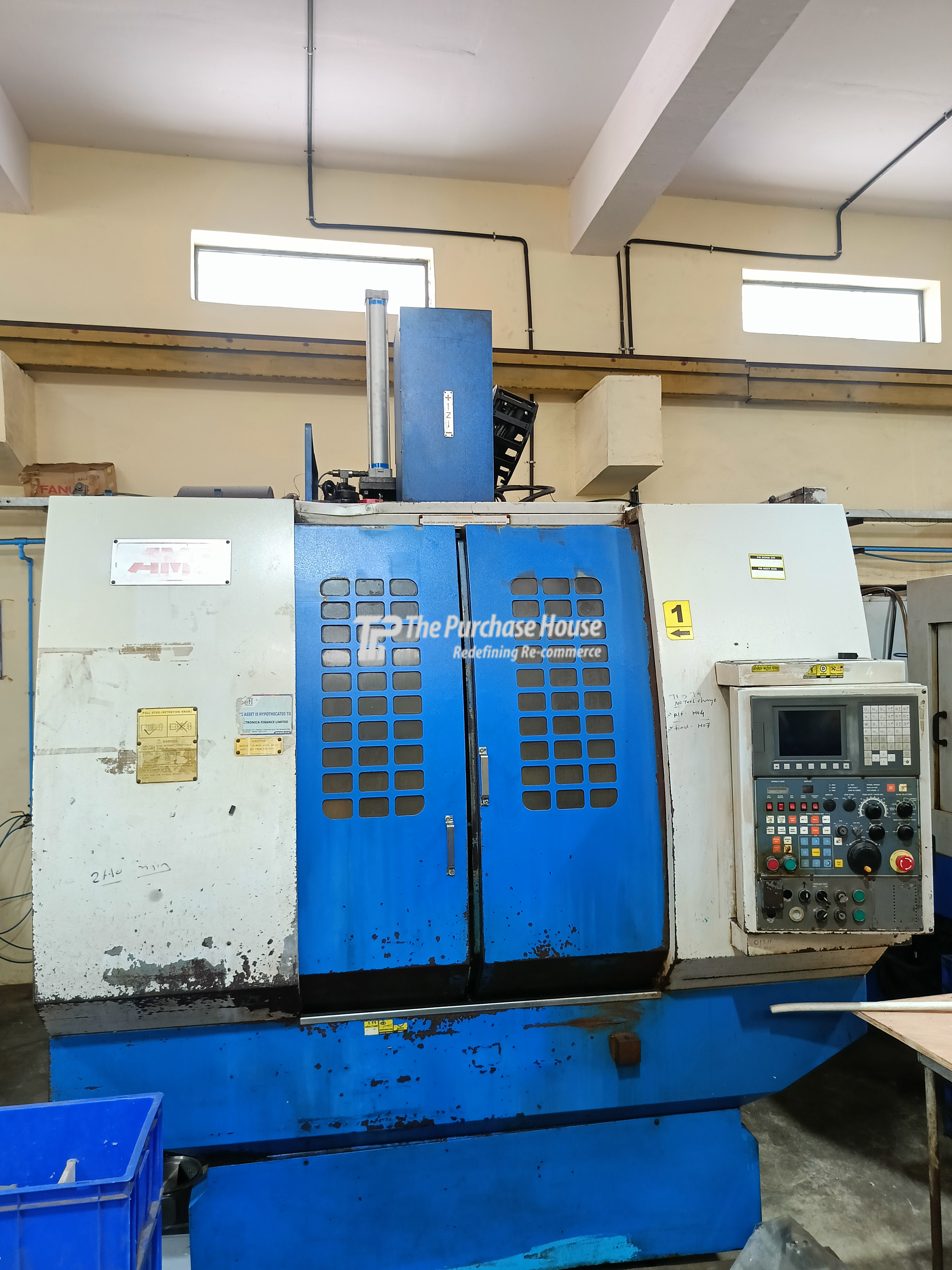 VERTICAL MACHINING CENTER (VMC)