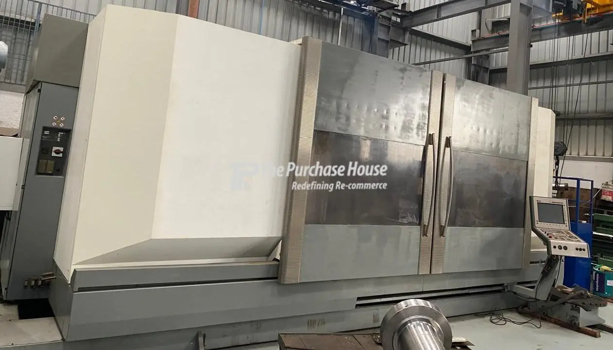 CNC UNIVERSAL MACHINING CENTER