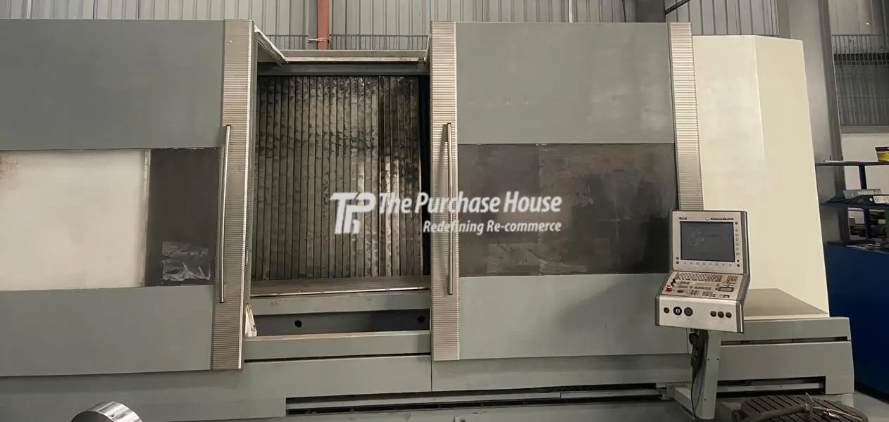 CNC UNIVERSAL MACHINING CENTER