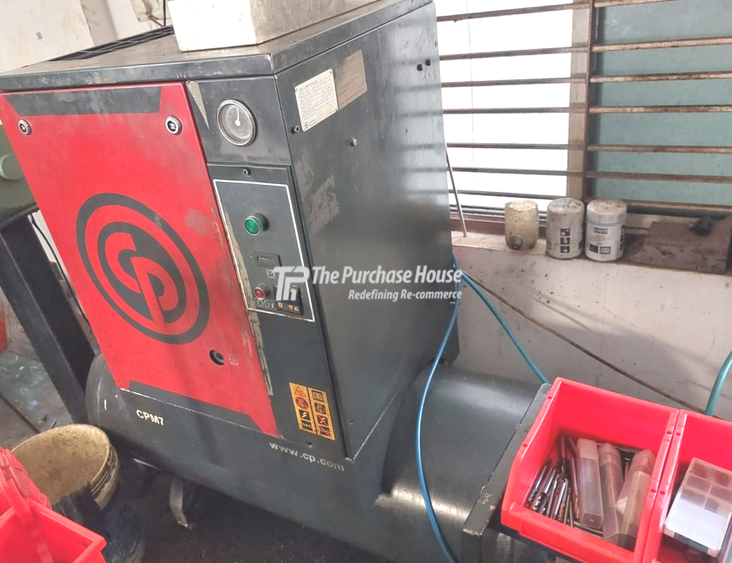 AIR COMPRESSOR