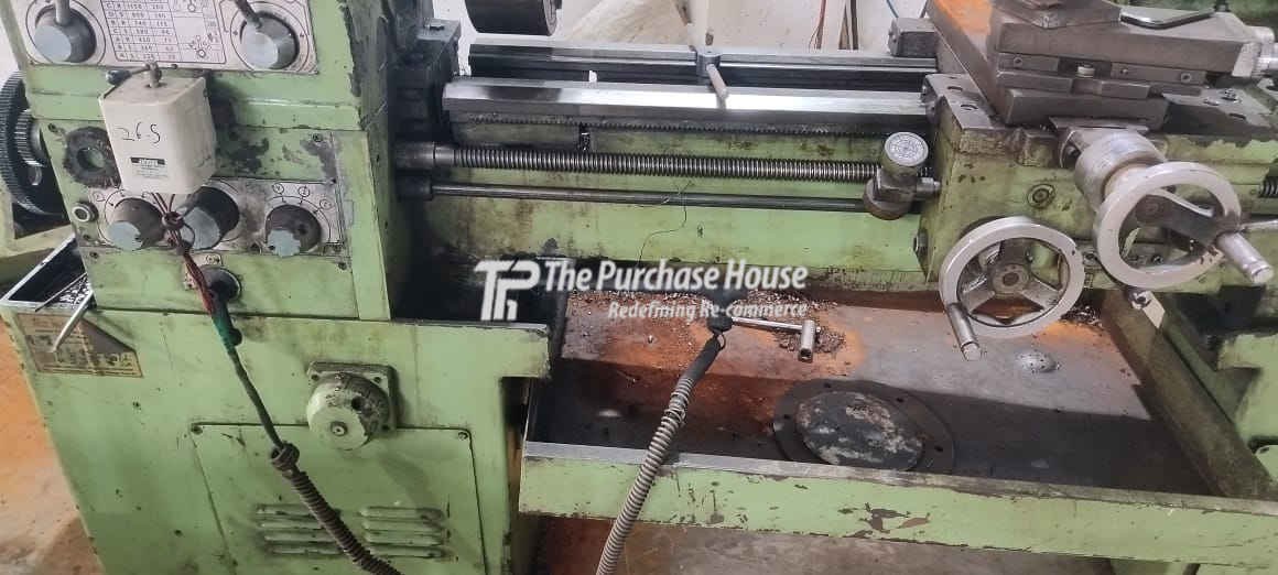 ALL GEARED LATHE MACHINE