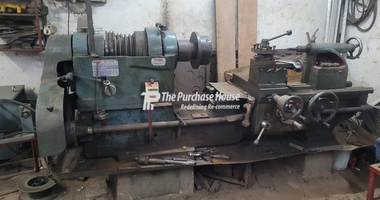 ALL GEARED LATHE MACHINE