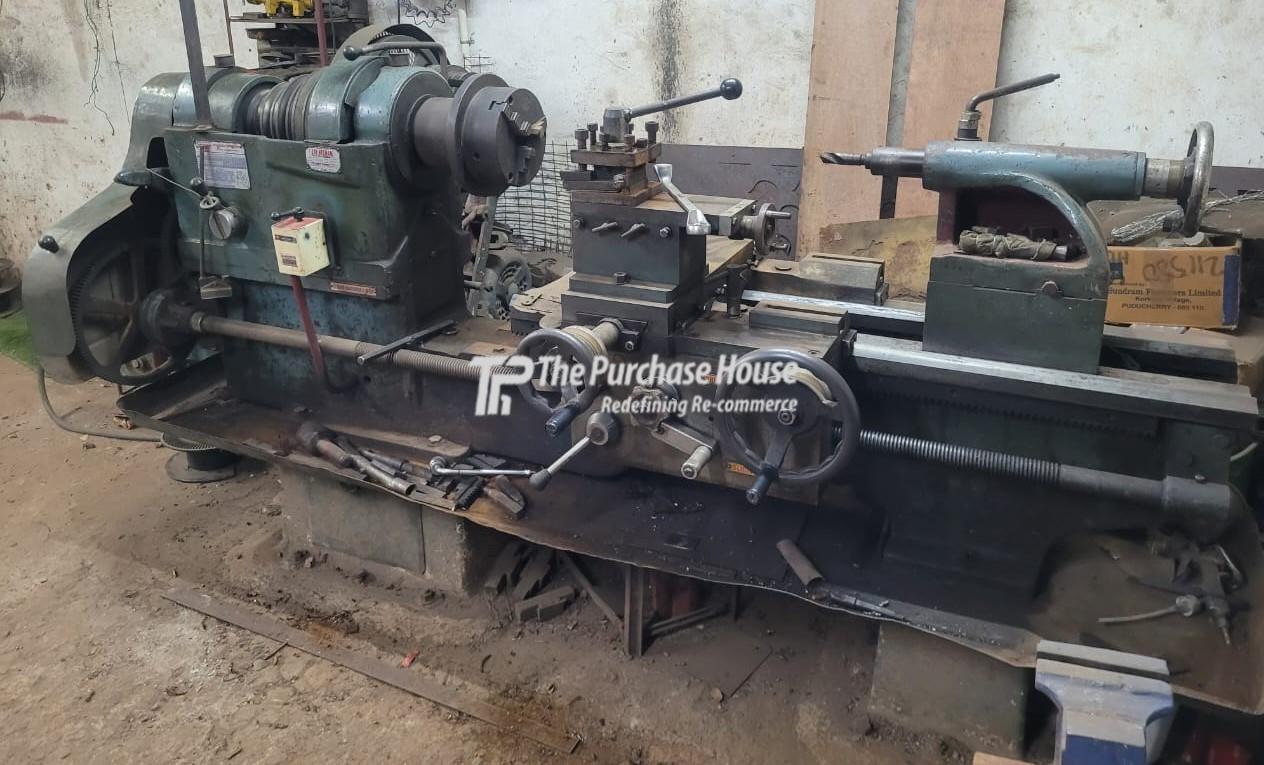 ALL GEARED LATHE MACHINE