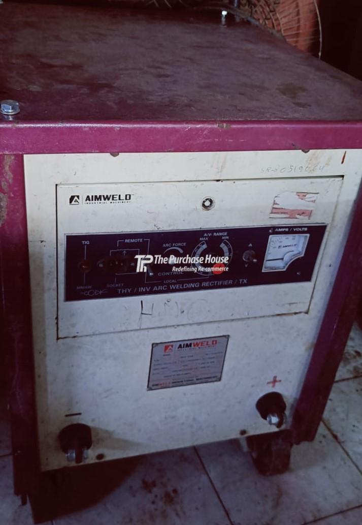 ARC WELDING MACHINE