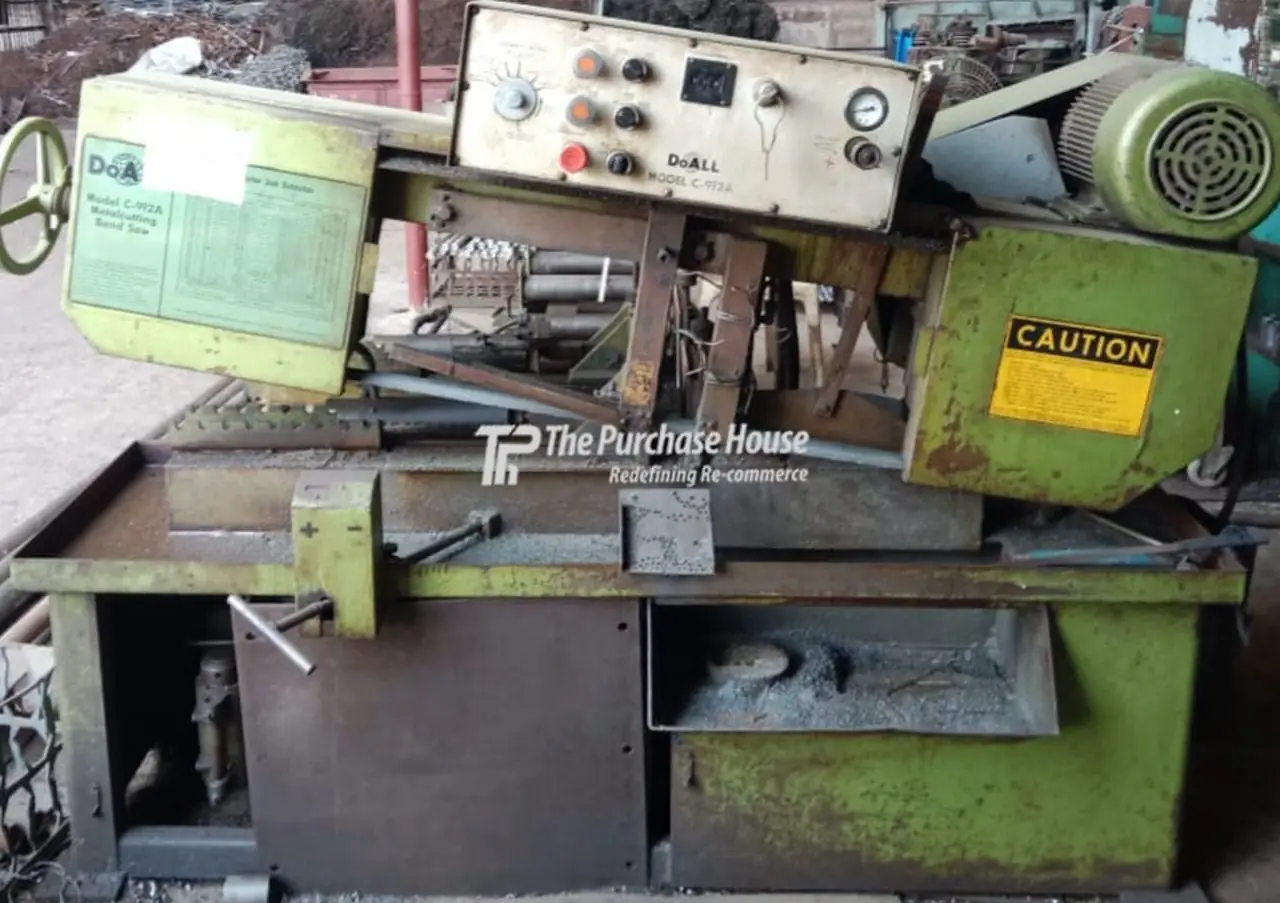 Precision bandsaw machine for metal bars and pipe cutting