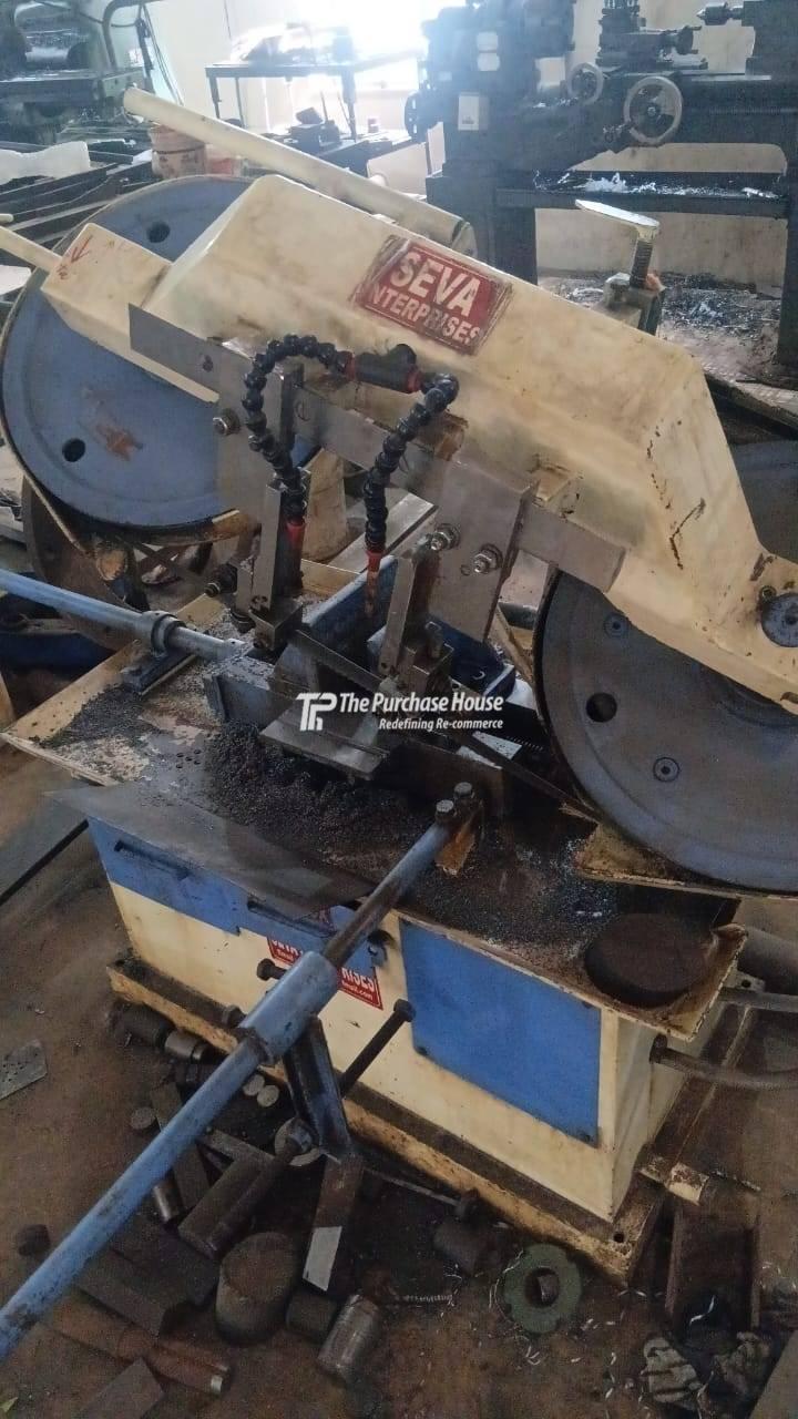 BANDSAW MACHINE