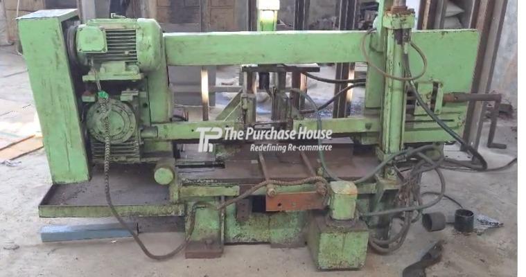 BANDSAW MACHINE