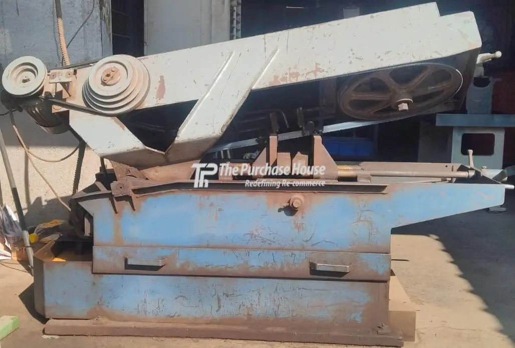 BANDSAW MACHINE