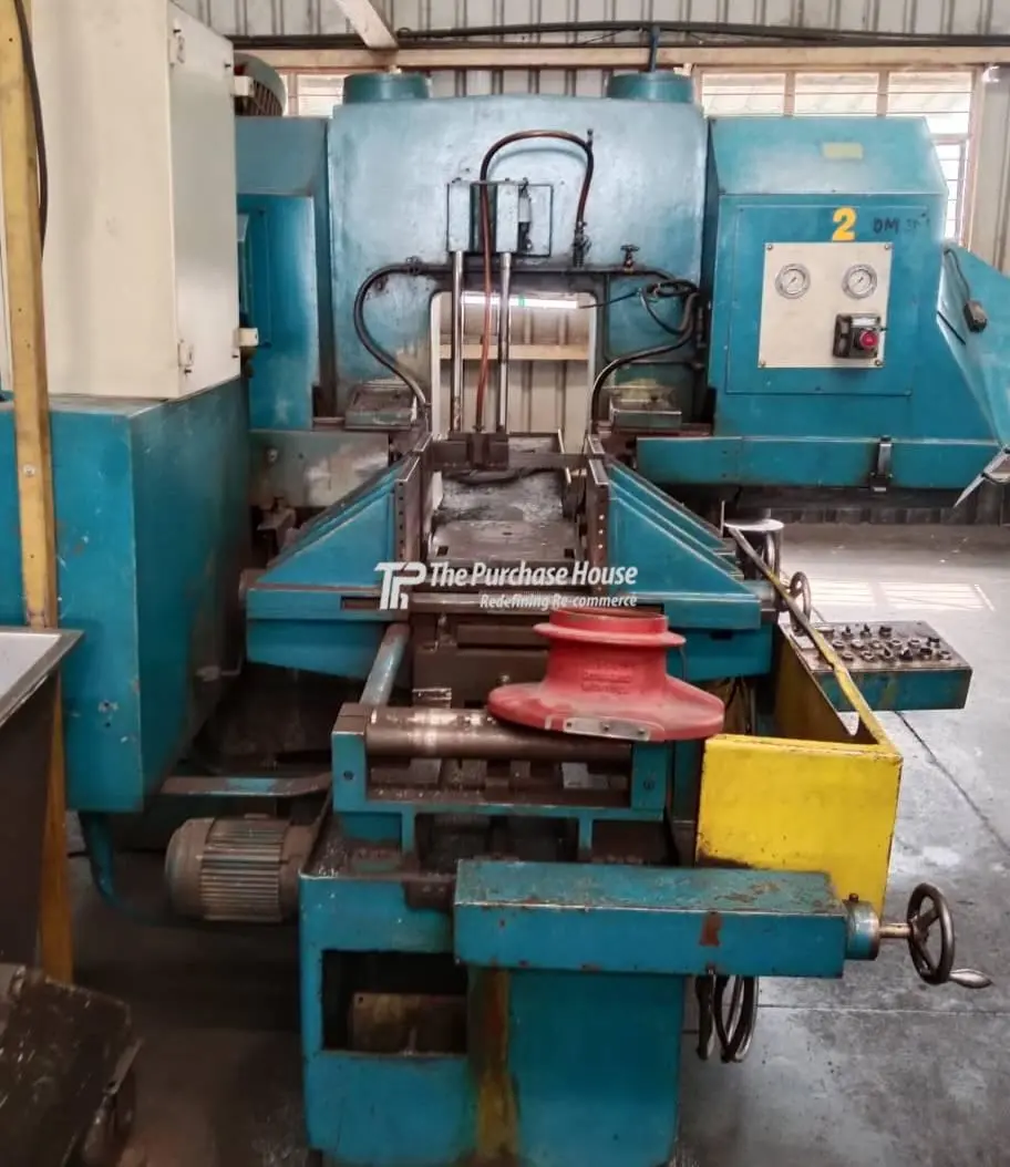 BANDSAW MACHINE