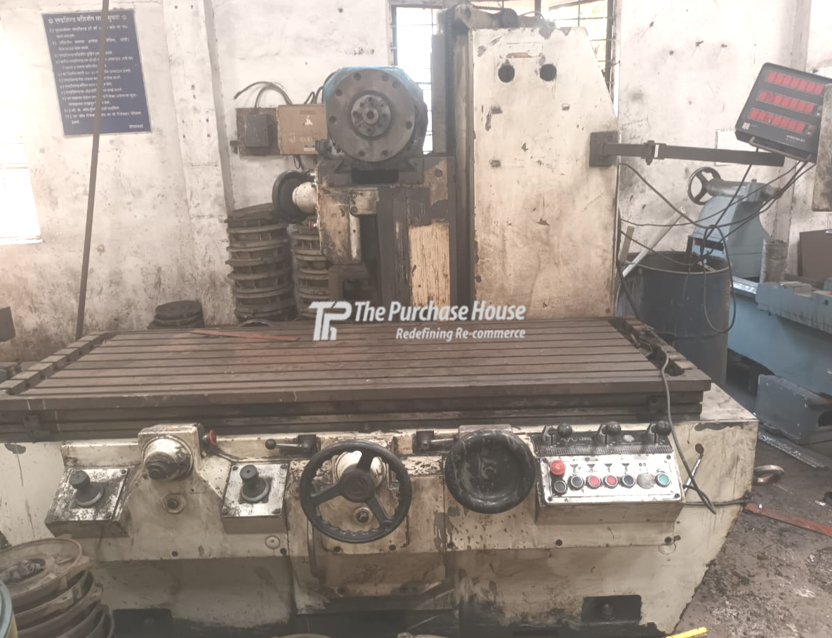MILLING MACHINE