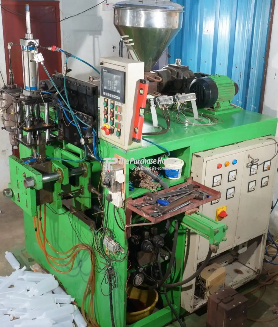 Blow Moulding Machine | Plastic Bottle Manufacturing