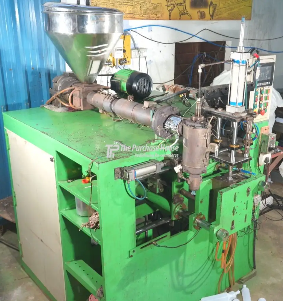 Blow Moulding Machine | Plastic Bottle Manufacturing