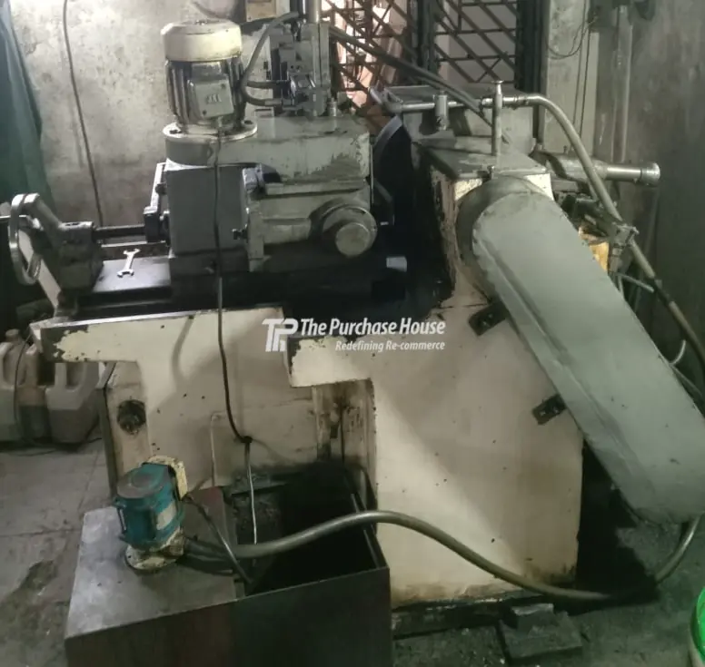 CENTERLESS GRINDER MACHINE