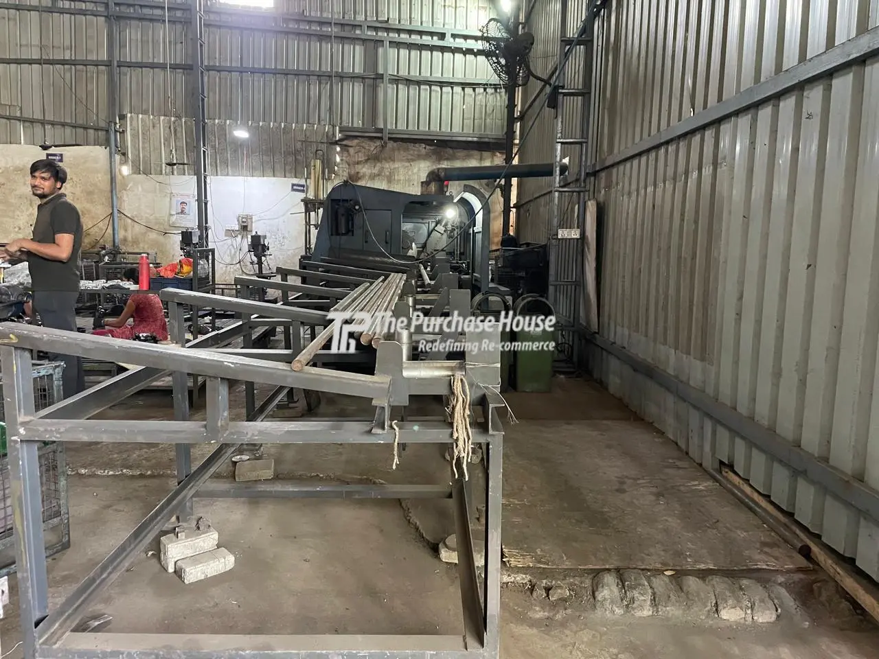 CIRCULAR SAW MACHINE