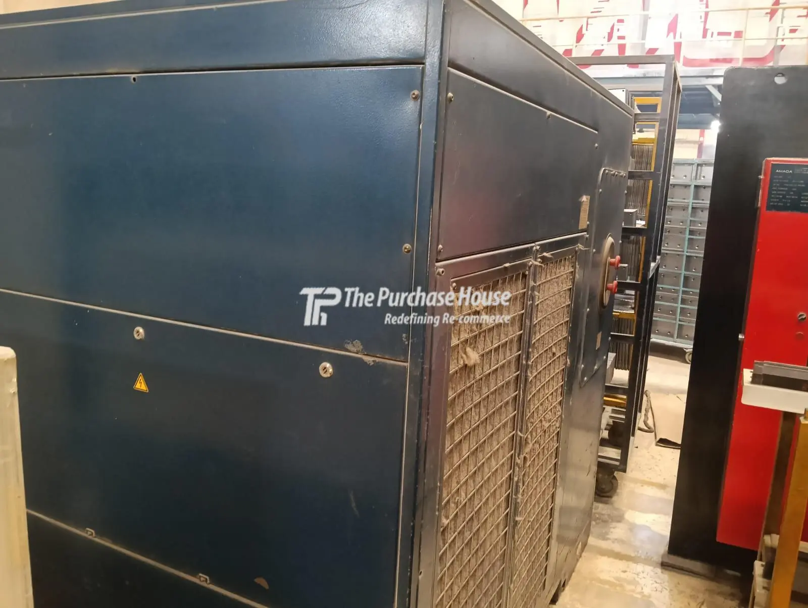 CNC FIBER LASER CUTTING MACHINE