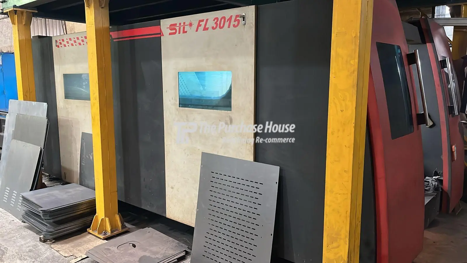 CNC FIBER LASER CUTTING MACHINE