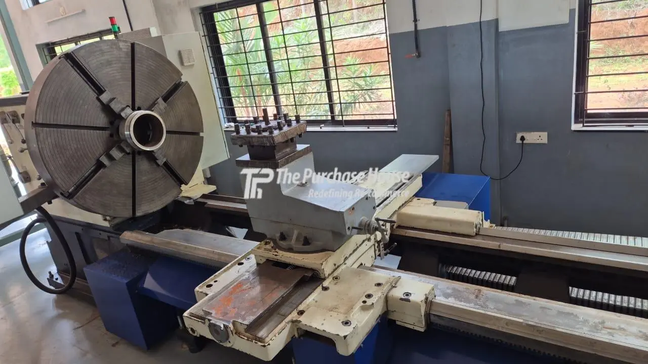 CNC LATHE MACHINE
