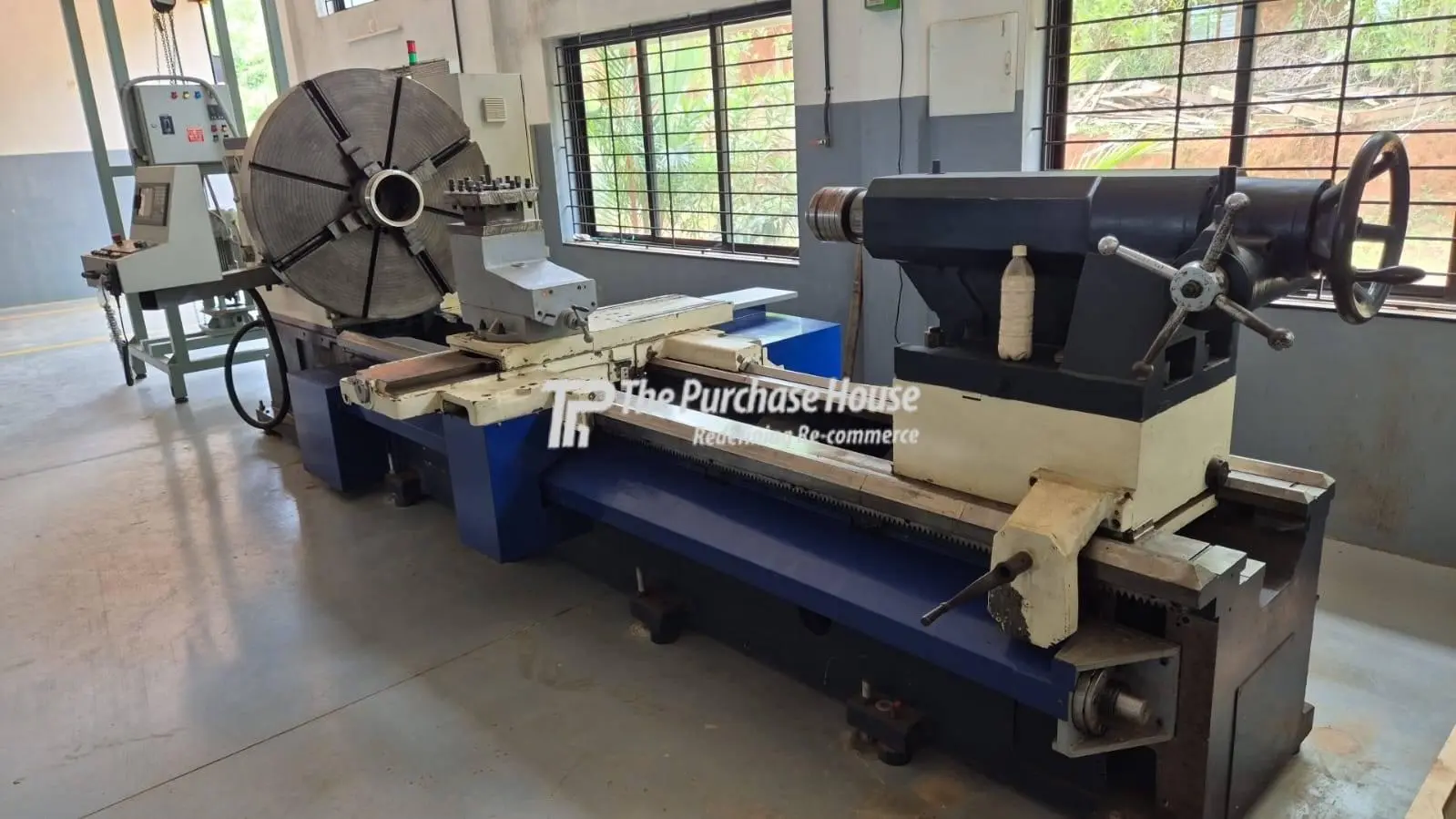 CNC LATHE MACHINE