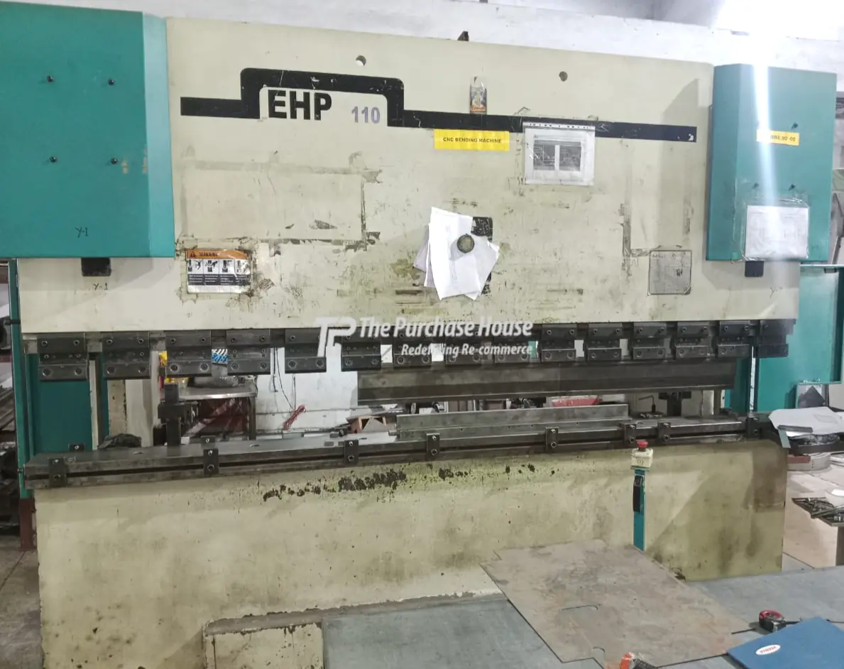 CNC PRESS BRAKE MACHINE