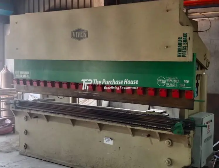 HYDRAULIC PRESS BRAKE MACHINE
