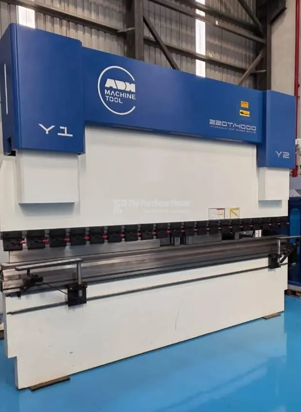 CNC PRESS BRAKE MACHINE