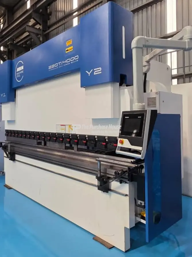 CNC PRESS BRAKE MACHINE