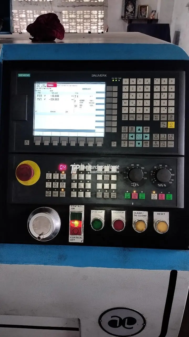 CNC TRAUB MACHINE