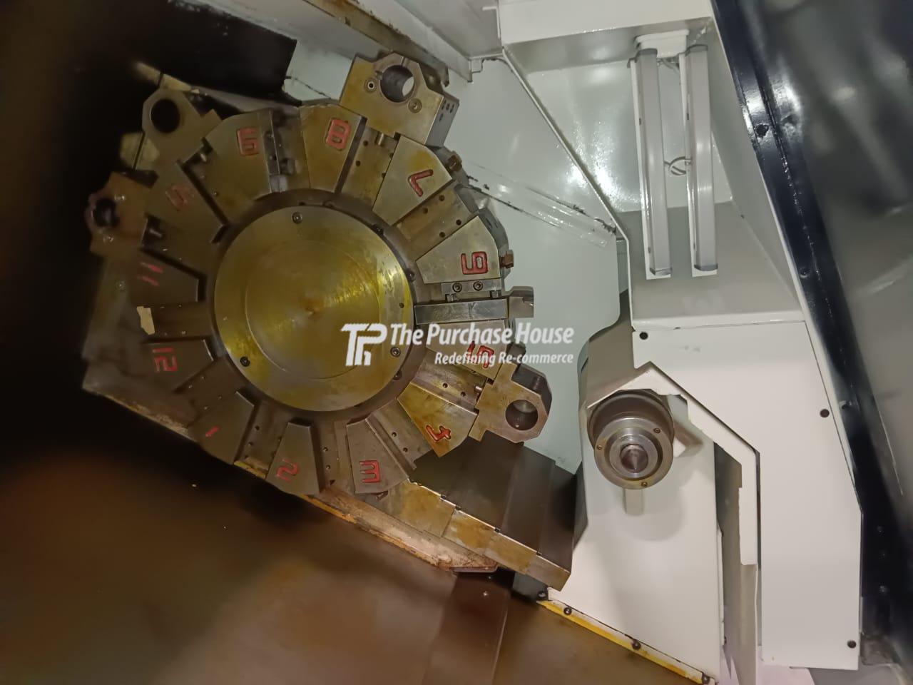 CNC TURNING MACHINE