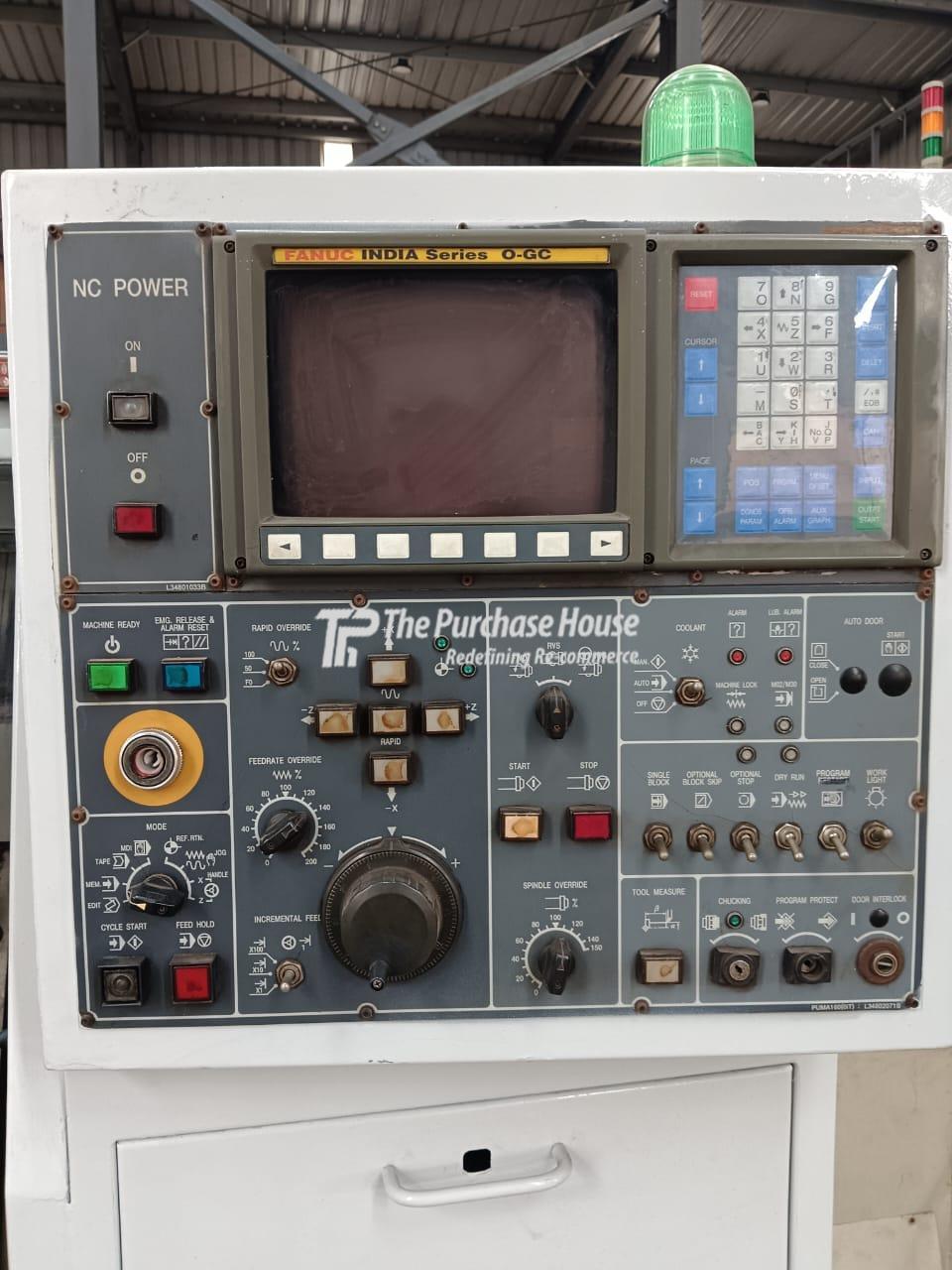 CNC TURNING MACHINE