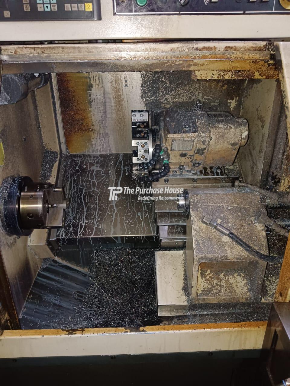 CNC TURNING MACHINE