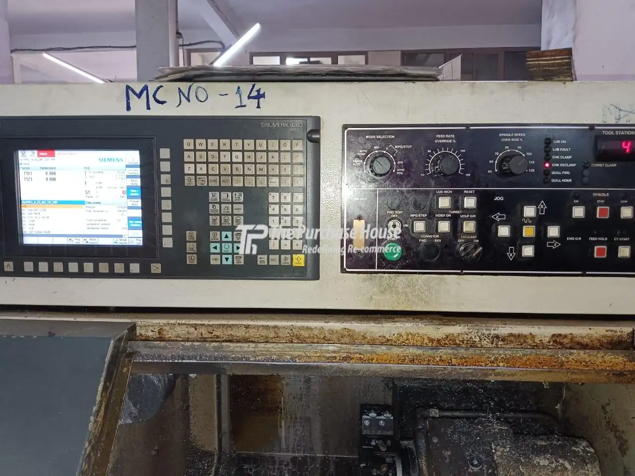 CNC TURNING MACHINE