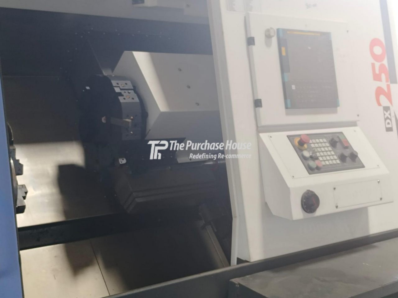 CNC TURNING MACHINE