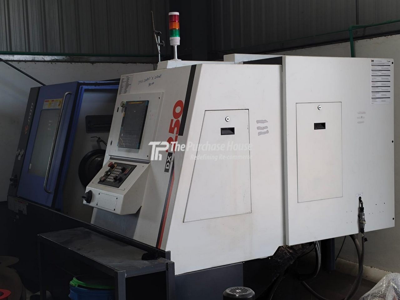 CNC TURNING MACHINE