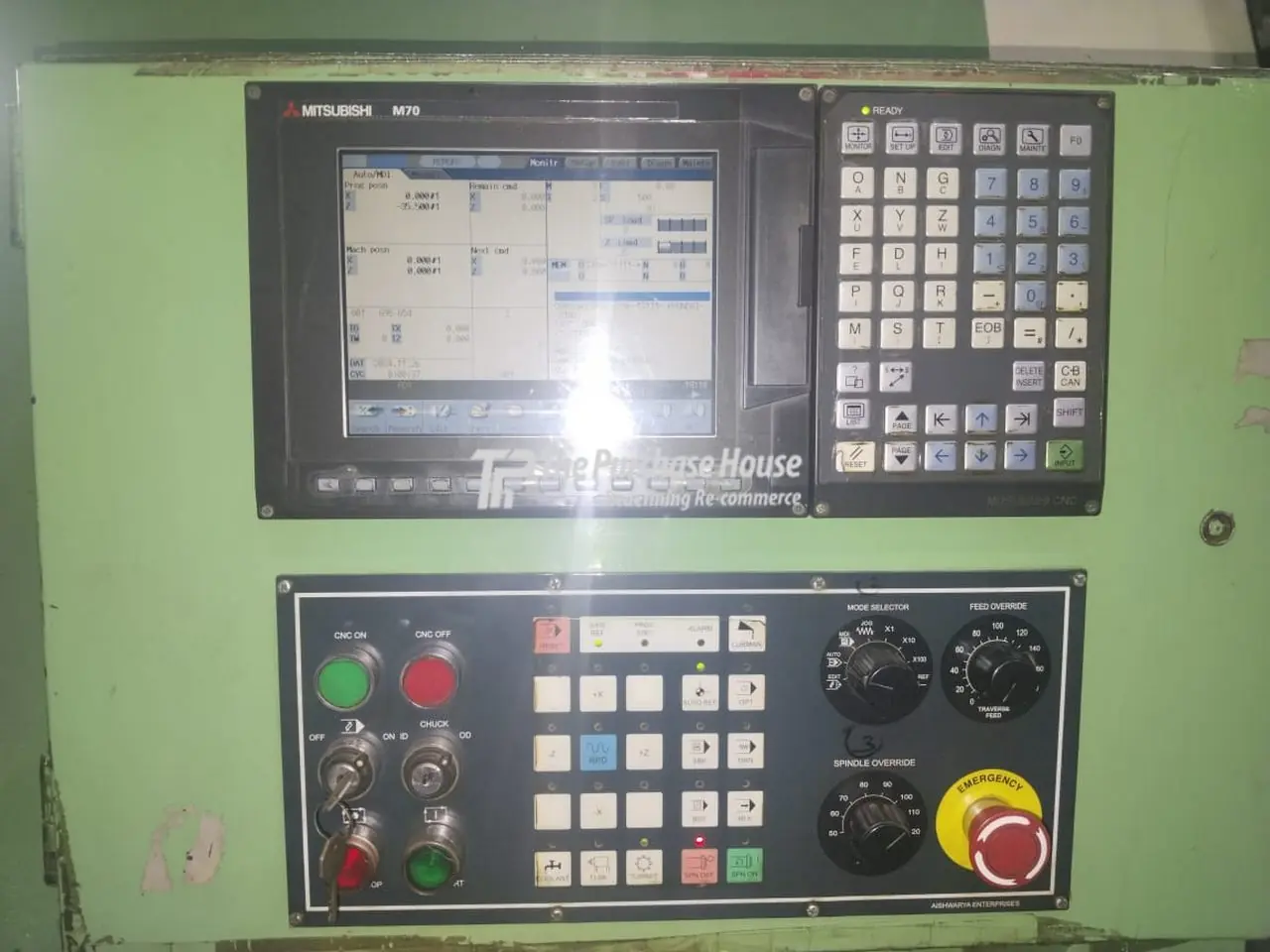 CNC TURNING MACHINE