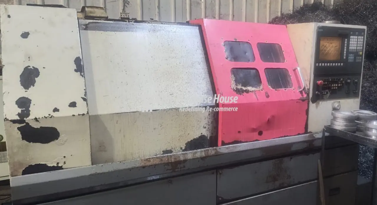 CNC TURNING MACHINE