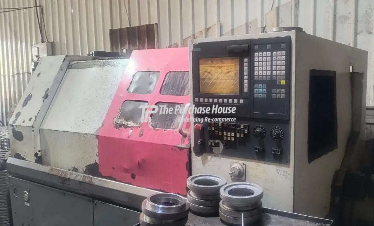 CNC TURNING MACHINE