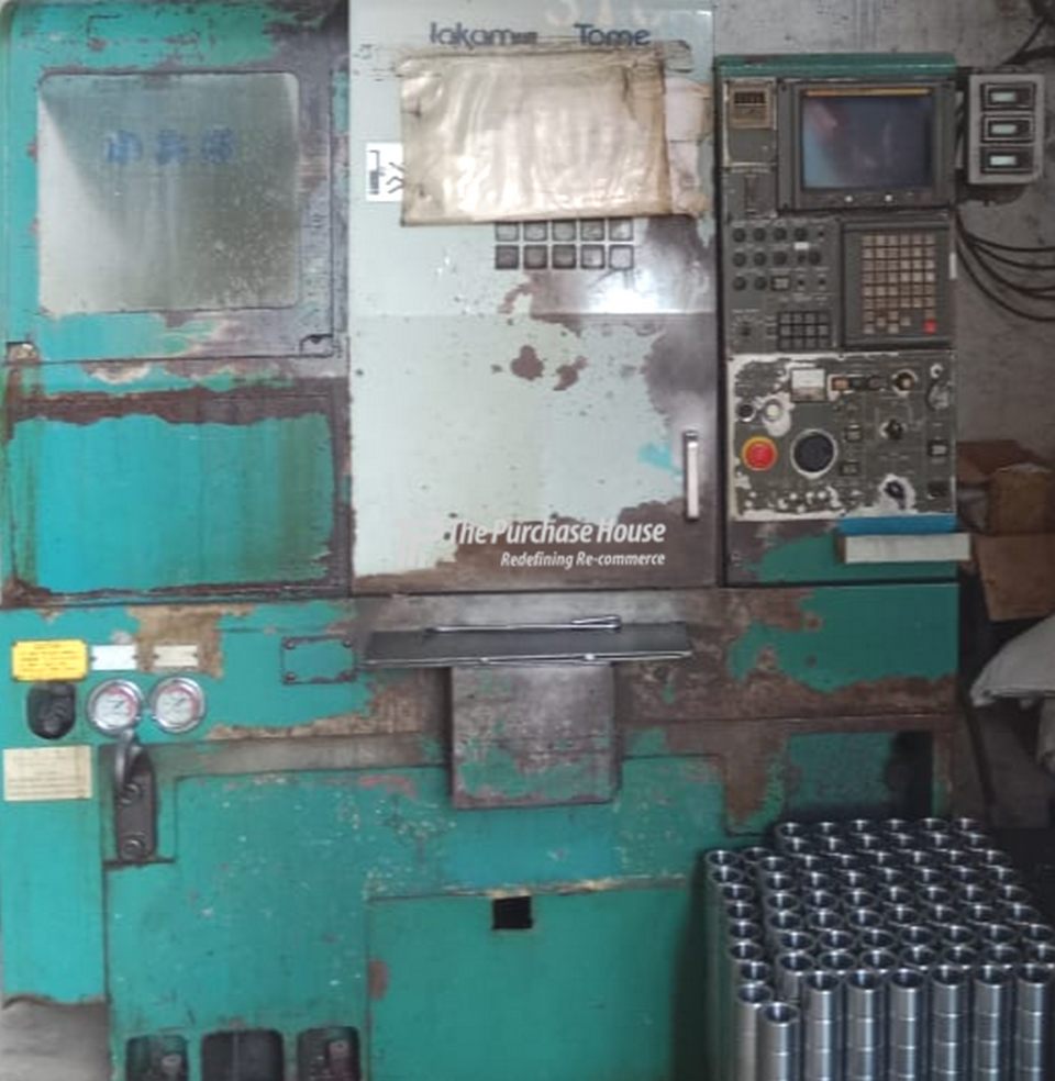 CNC TURNING MACHINE