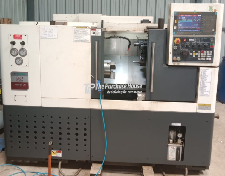 CNC TURNING MACHINE