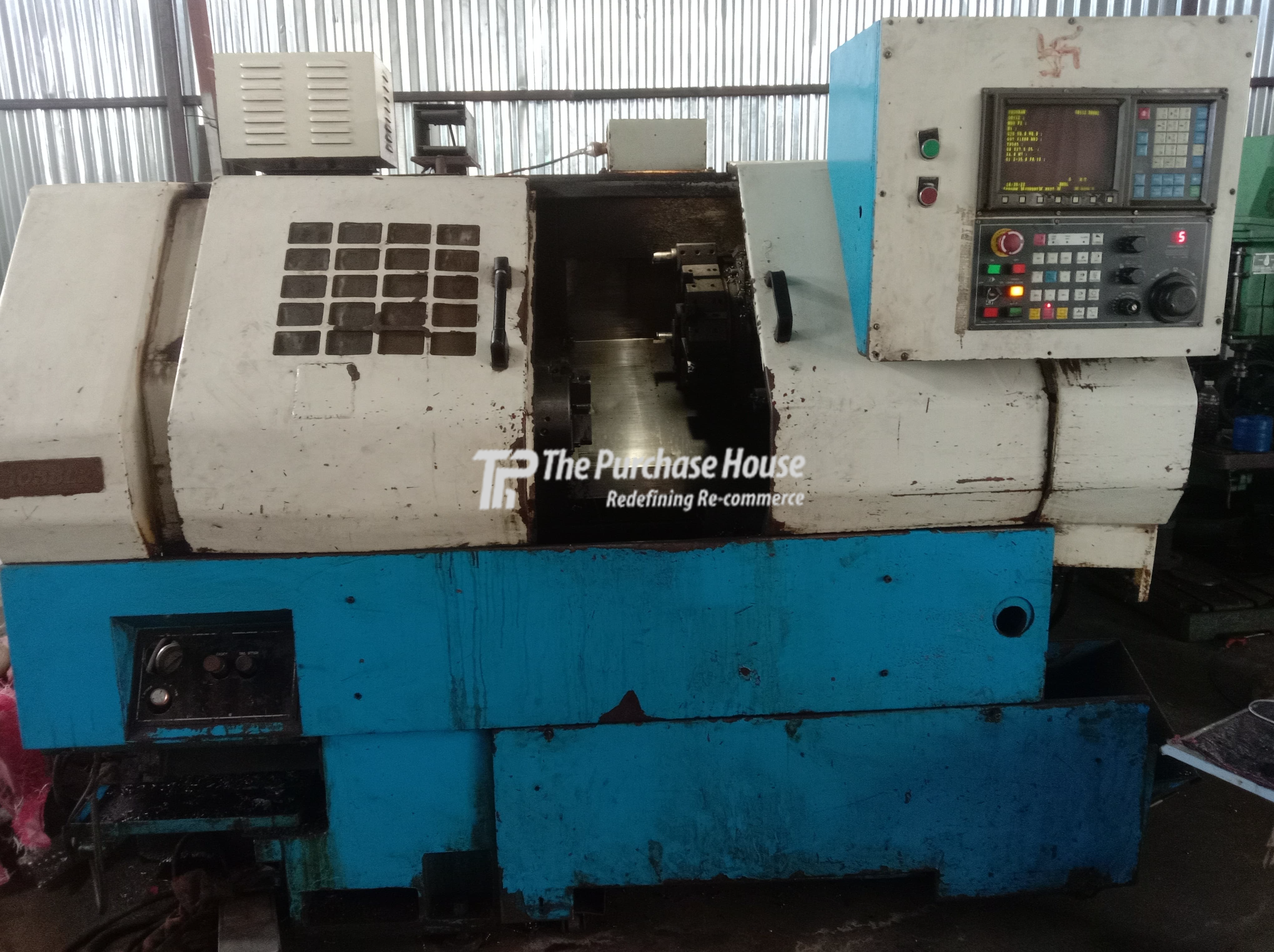 CNC TURNING MACHINE