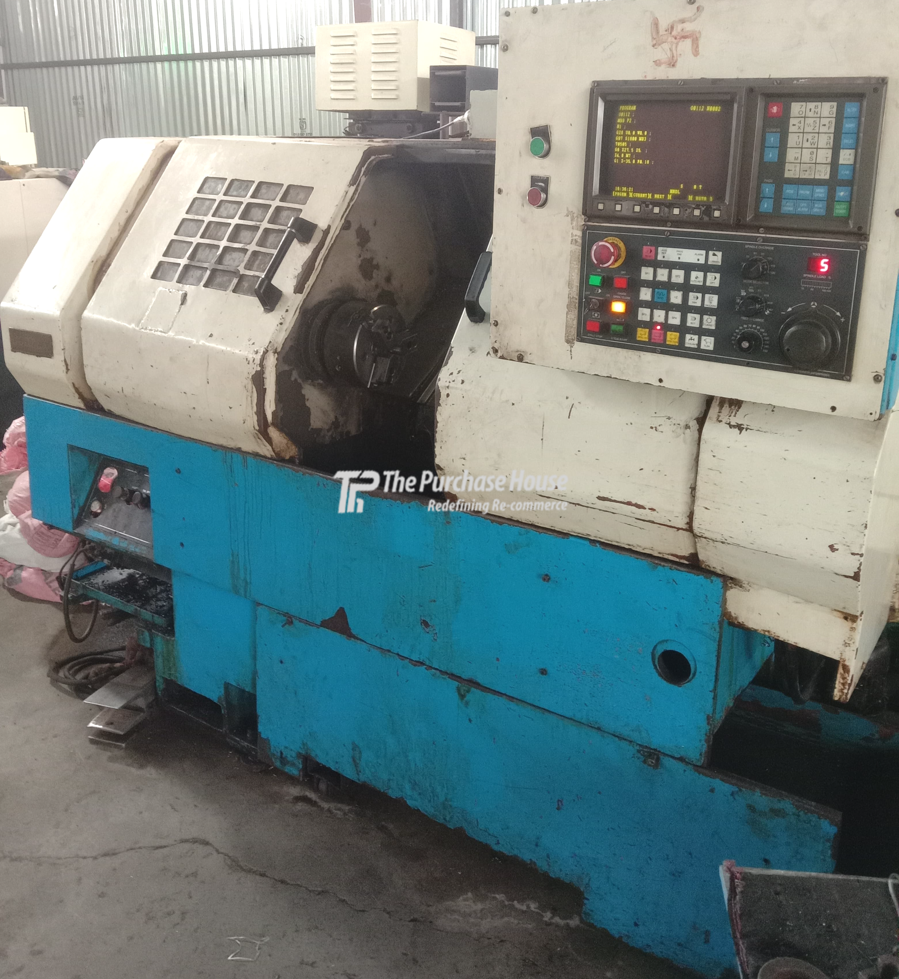 CNC TURNING MACHINE