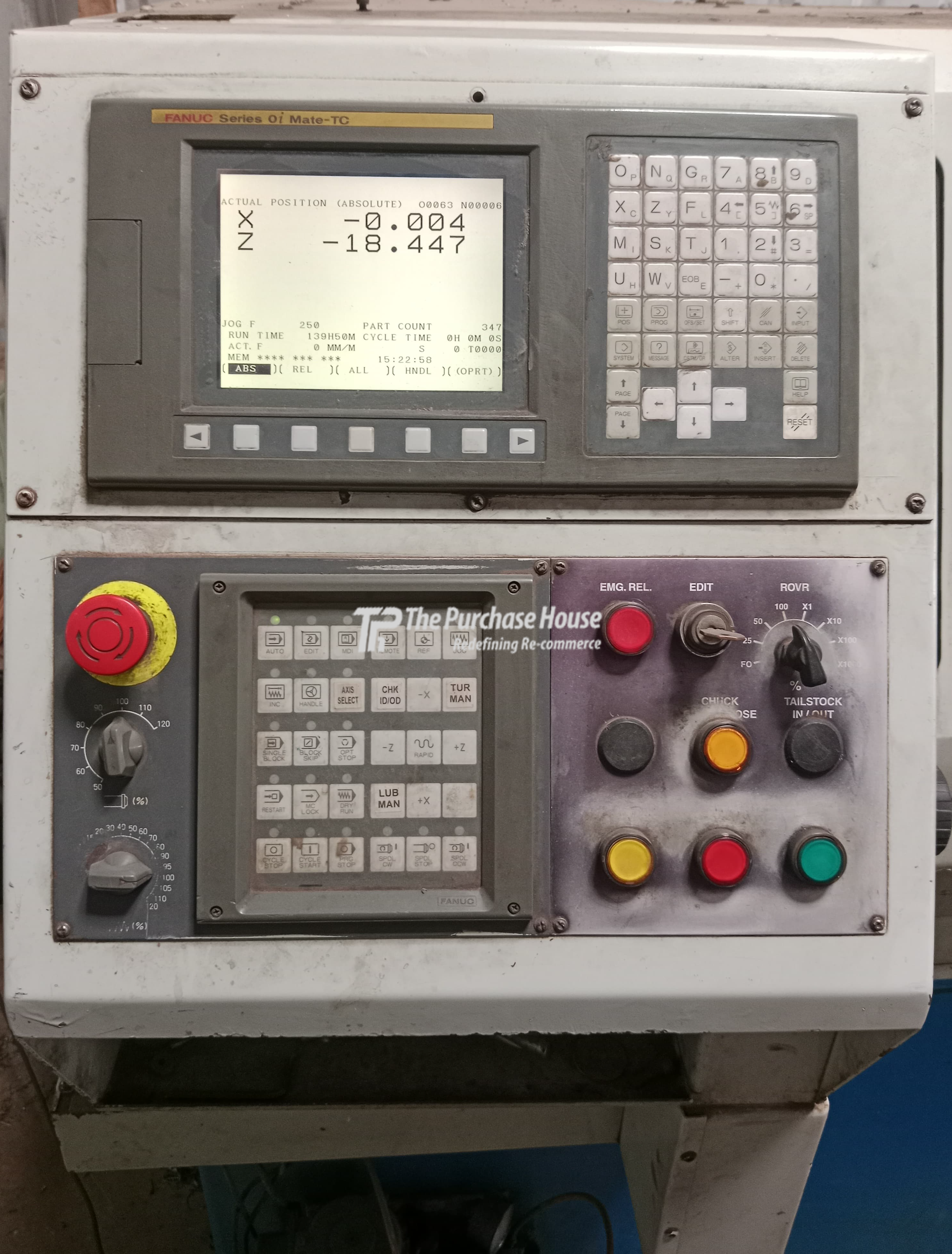CNC TURNING MACHINE