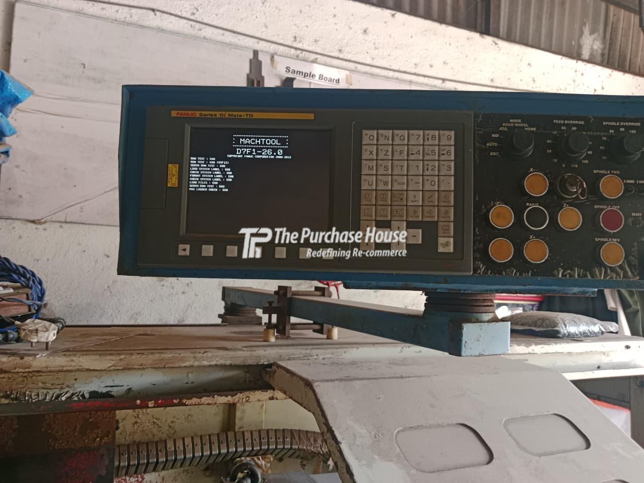 CNC TURNING MACHINE
