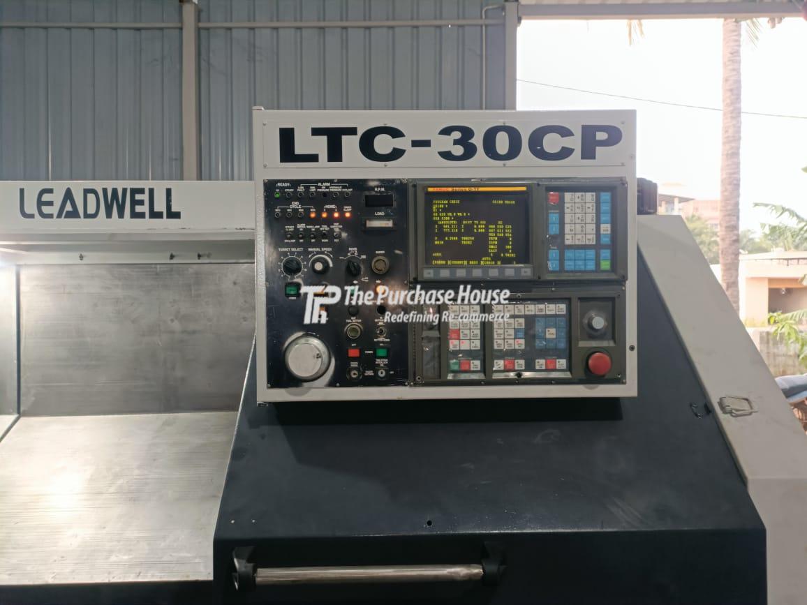CNC TURNING MACHINE