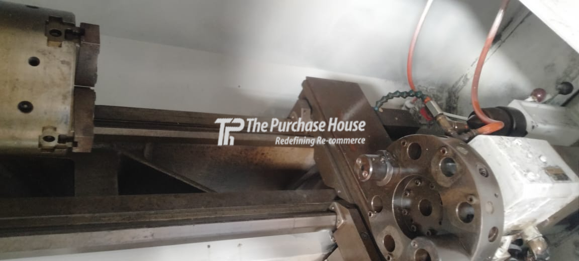 CNC TURNING MACHINE