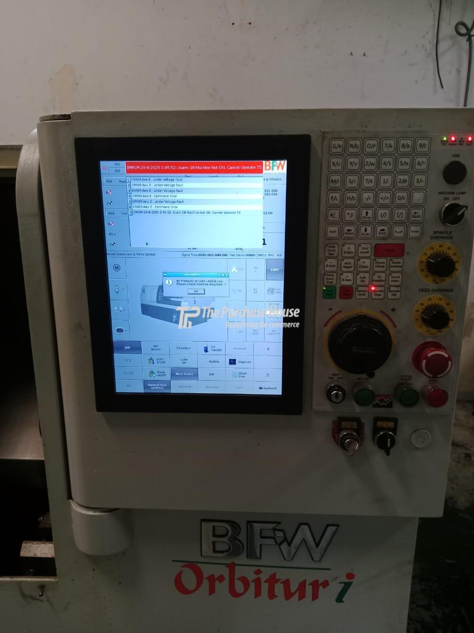 CNC TURNING MACHINE
