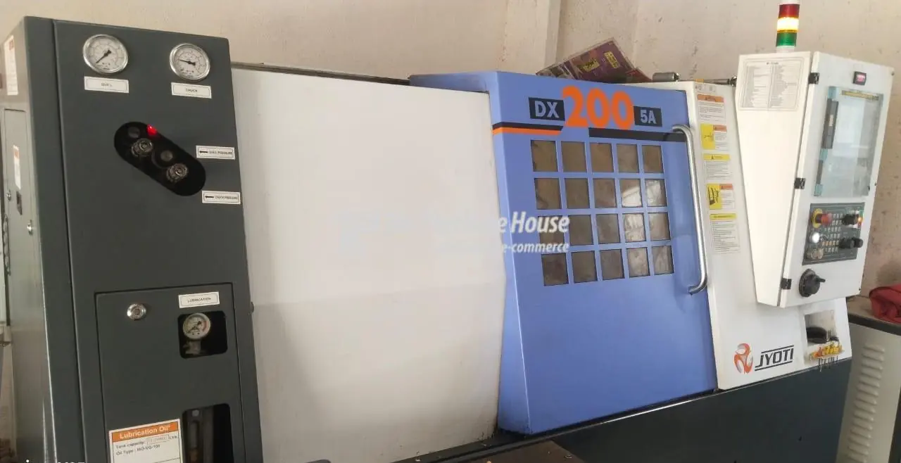 CNC turning machine for precision metal component machining