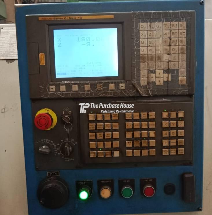 CNC TURNING MACHINE