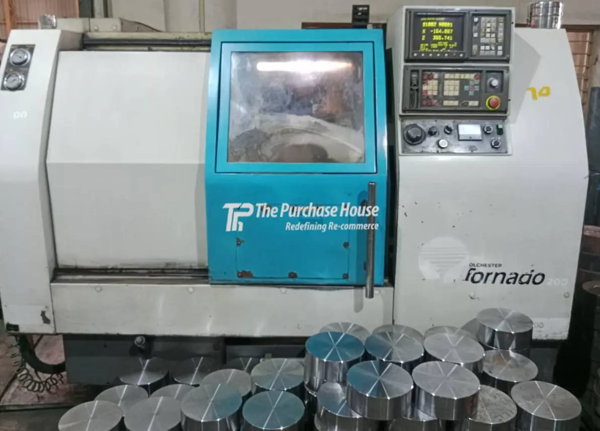 CNC TURNING MACHINE