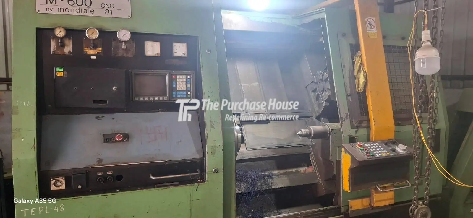 CNC TURNING MACHINE